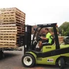 Business 1 image PALLETS ON THE RUN Pallets in Dandenong South VIC