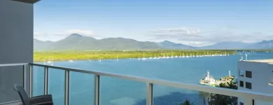 Business 1 image CAIRNS HARBOUR LIGHTS HOTEL Waterfront in Cairns City QLD