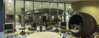 Business 7 image CAIRNS HARBOUR LIGHTS HOTEL Waterfront in Cairns City QLD