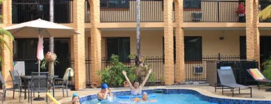 Business 1 image OASIS INN Hotels-Accommodation in Cairns QLD