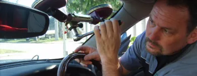 Business 2 image PROFESSIONAL WINDSCREENS Windscreen Repairs & Replacements in Perth WA