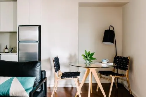 Business 3 image VERIU RANDWICK